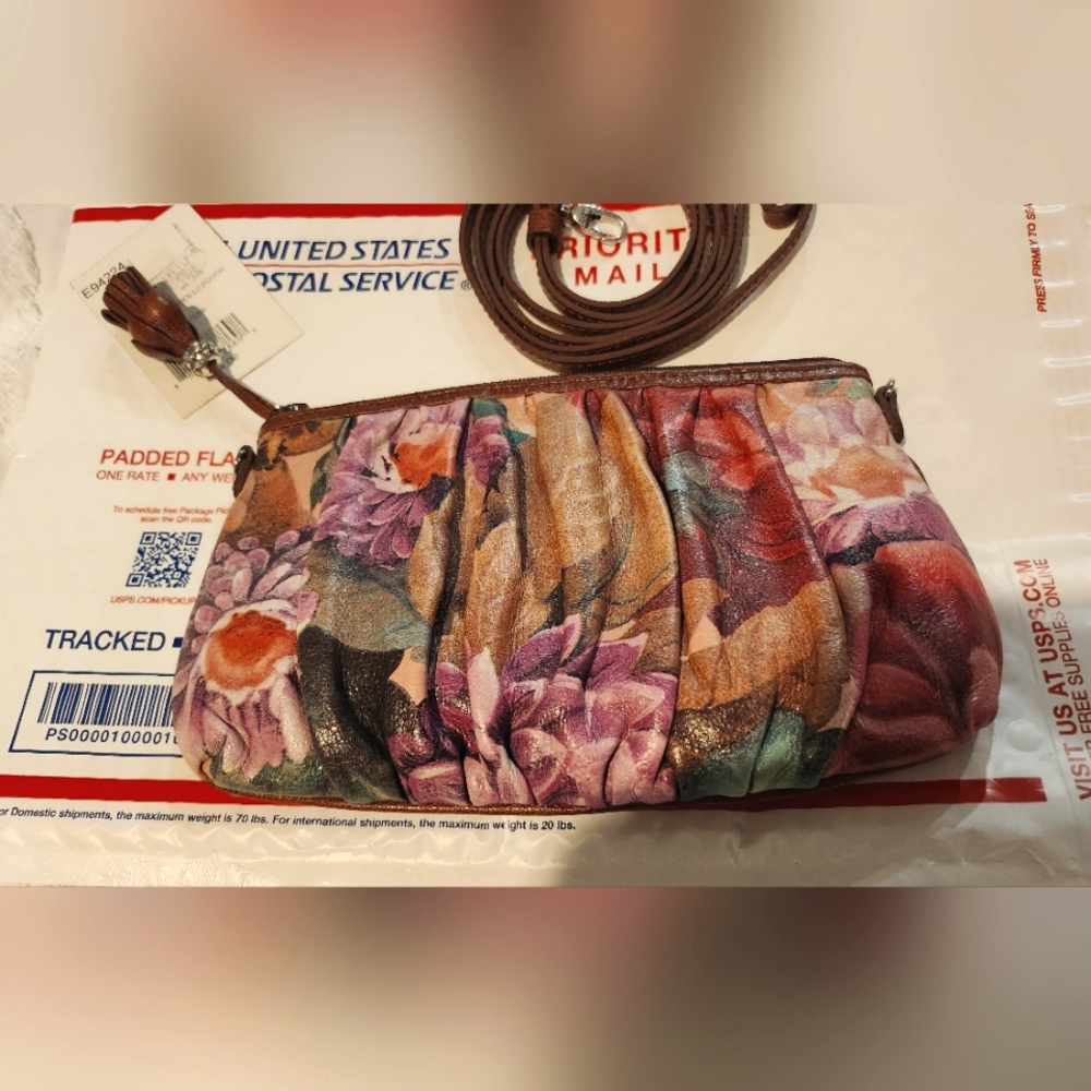 Brighton NWT Leather Retro Garden Large Pouch Crossbody 9 x 5.5 x 1